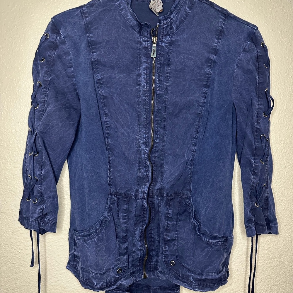 Thin Zip Up Jean Jacket